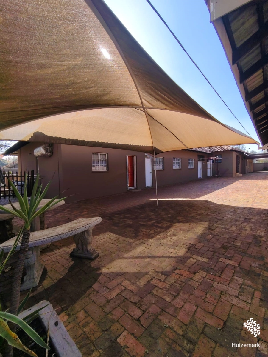 5 Bedroom Property for Sale in Vaalpark Free State